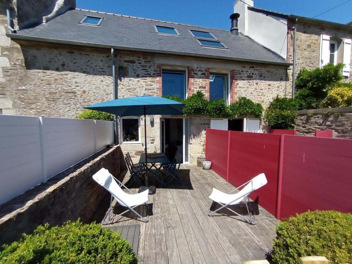 La Ritournelle Villa Pleslin-Trigavou Exterior photo